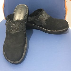 BORN Pittina black suede clogs